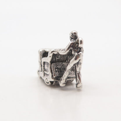 925 Sterling Silver Vintage Man & Carriage Pendant