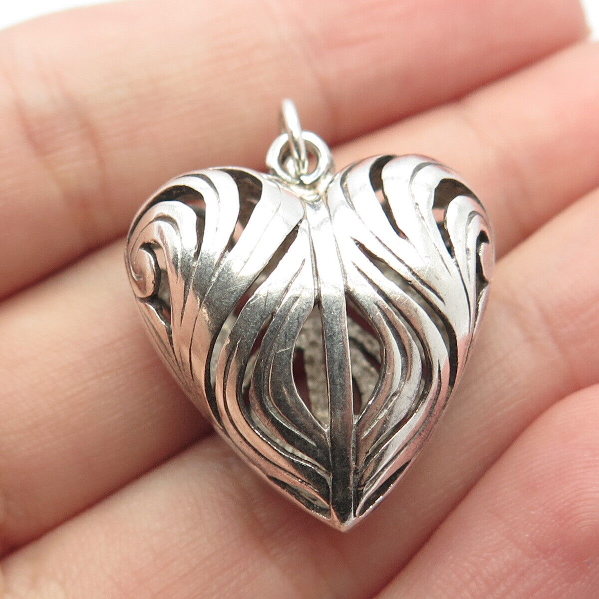 925 Sterling Silver Vintage Ornate Heart Pendant