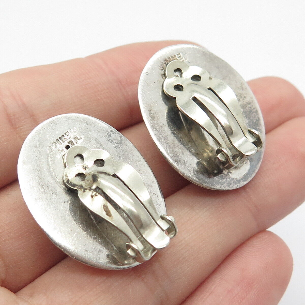 925 Sterling Silver Vintage Mexico Ribbed Oval Clip On Earrings