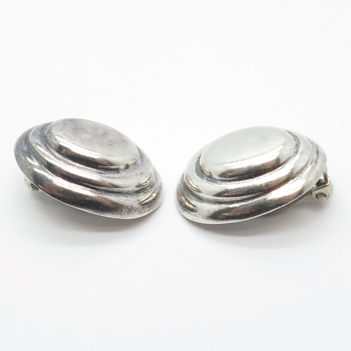 925 Sterling Silver Vintage Mexico Ribbed Oval Clip On Earrings