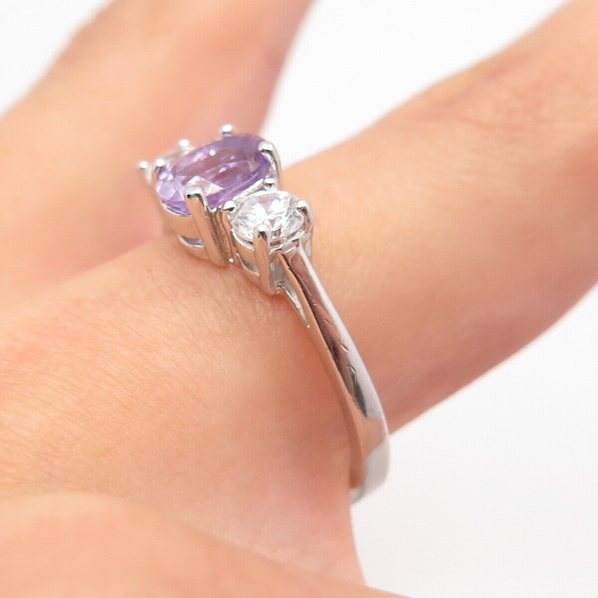 925 Sterling Silver Real Amethyst Gemstone & C Z Ring Size 8.25