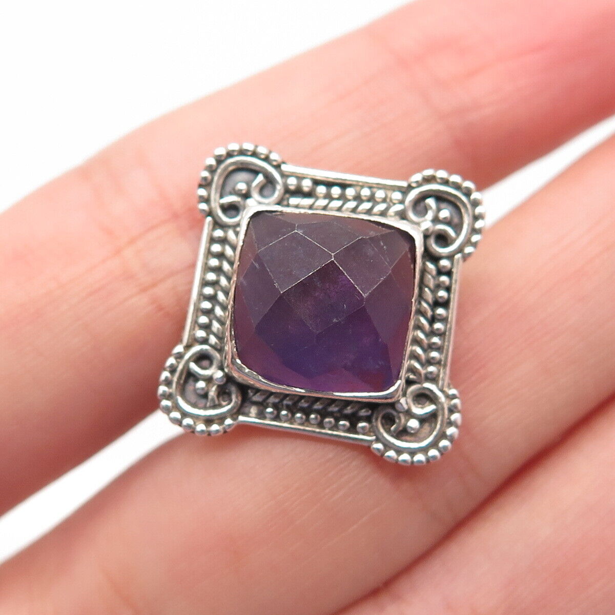 925 Sterling Silver Vintage Real Amethyst Gemstone Ring Size 8.25