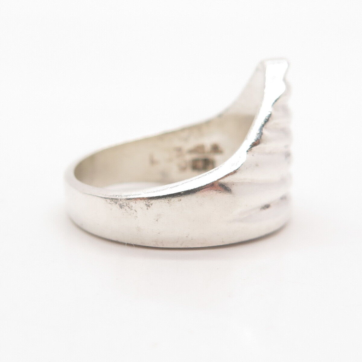 925 Sterling Silver Vintage Mexico Ribbed Shark Fin Statement Ring Size 7.75