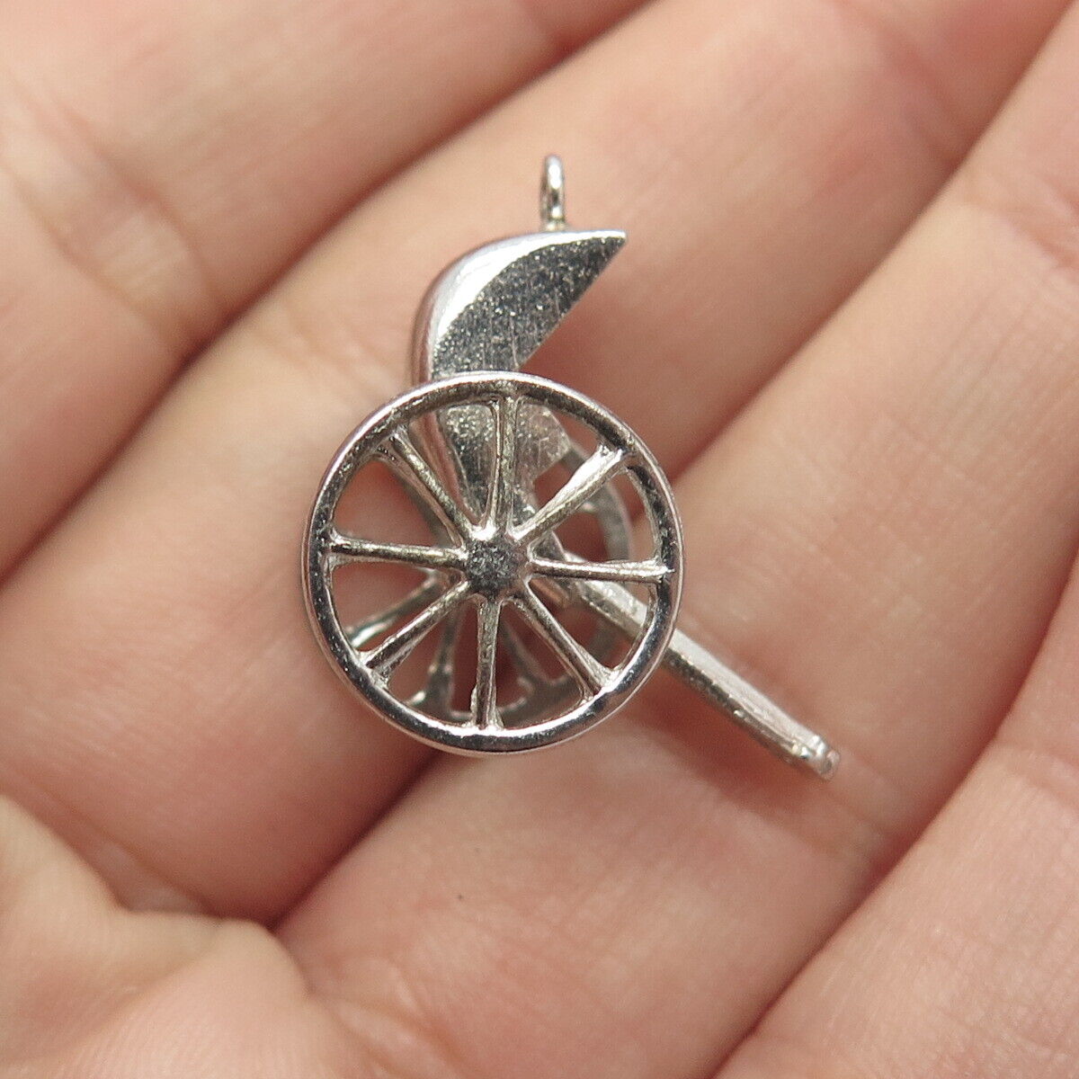 925 Sterling Silver Vintage Rickshaw Carriage Pendant