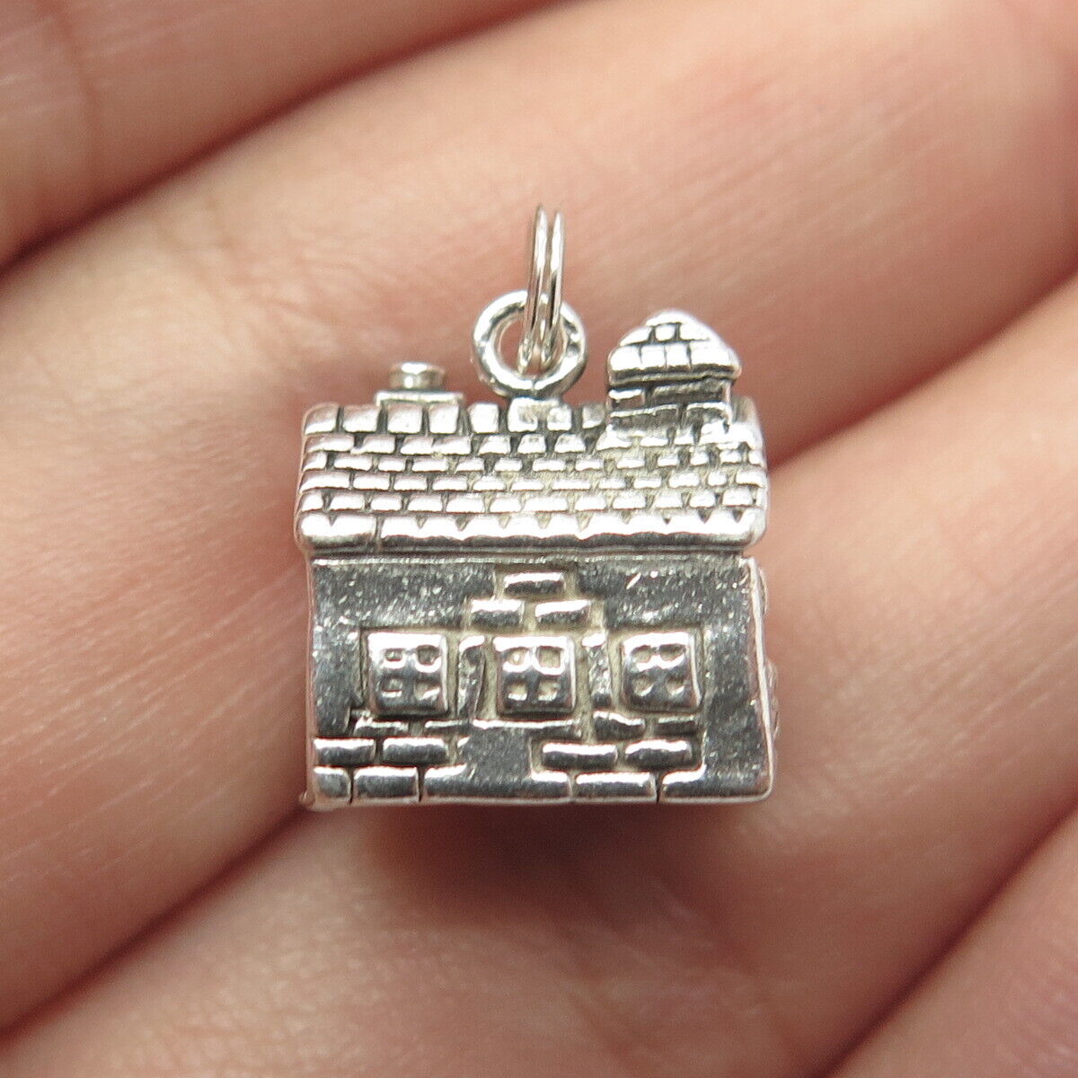 925 Sterling Silver Vintage Old House Charm Pendant