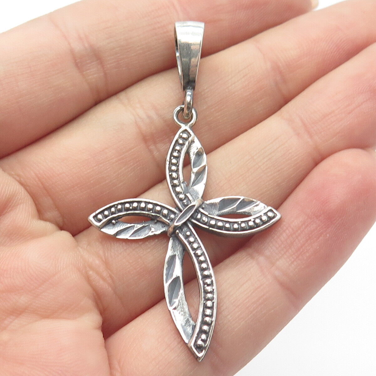 925 Sterling Silver Vintage Ornate Cross Pendant