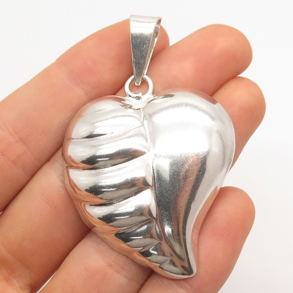 925 Sterling Silver Vintage Mexico Ribbed Heart Pendant