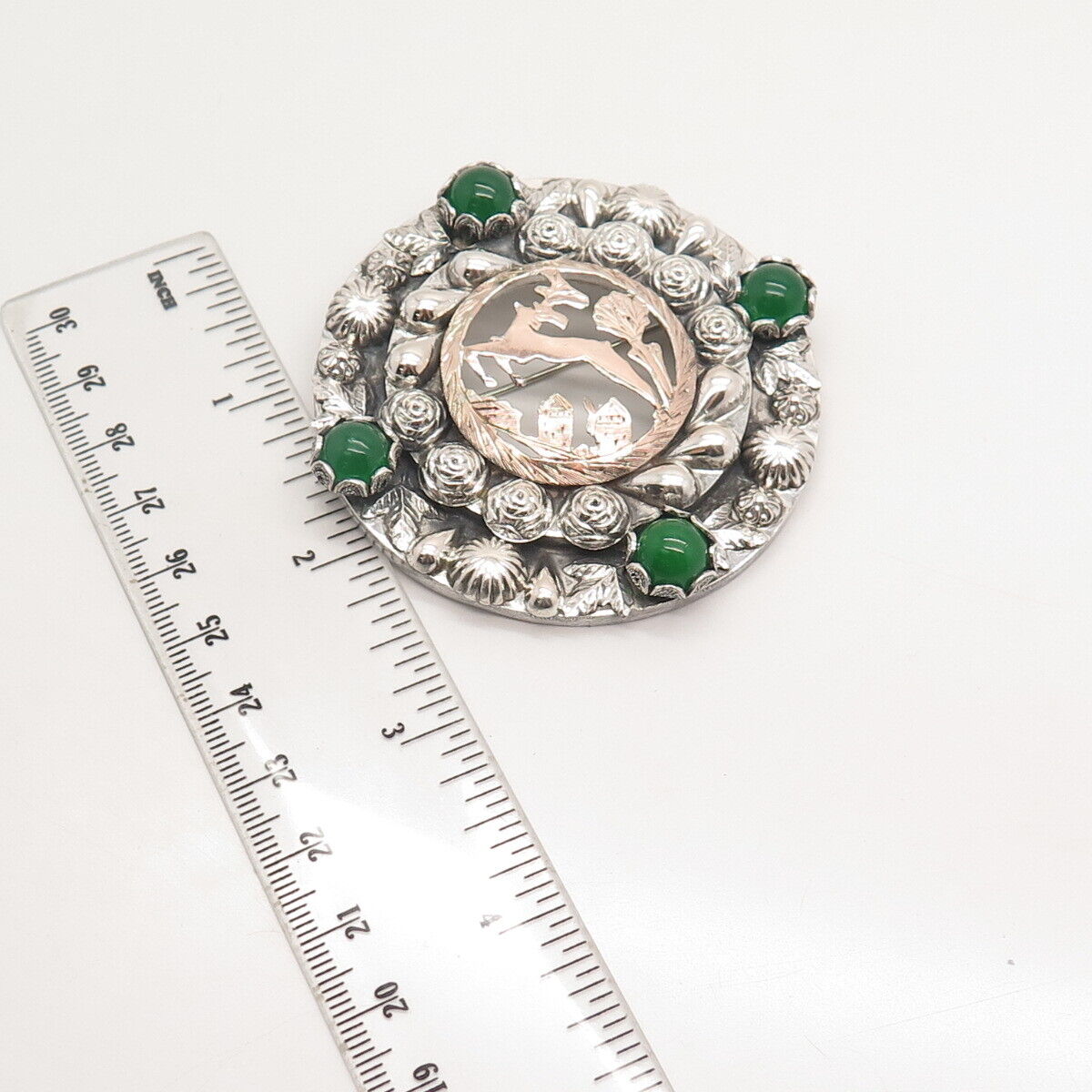 800 Silver / Gold Filled Vintage Real Green Chalcedony Gem Deer Round Pin Brooch