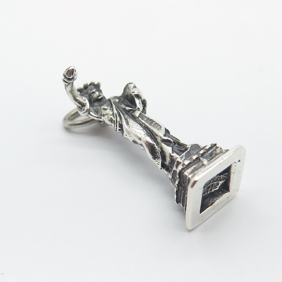 925 Sterling Silver Vintage Statue of Liberty Pendant