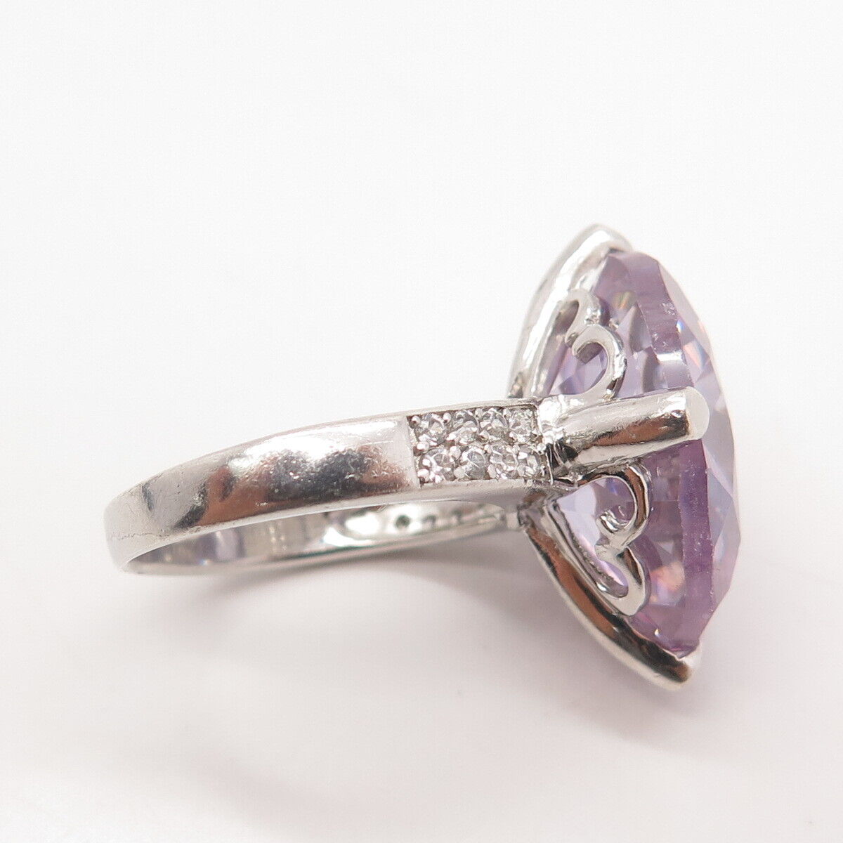 925 Sterling Silver White & Lavender C Z Ring Size 8