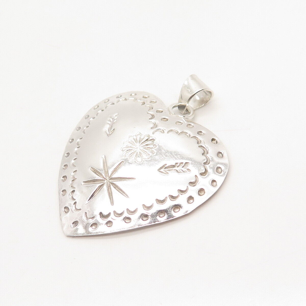 925 Sterling Silver Vintage Mexico Etched Heart Pendant