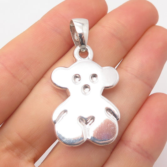 925 Sterling Silver Vintage Bear Pendant