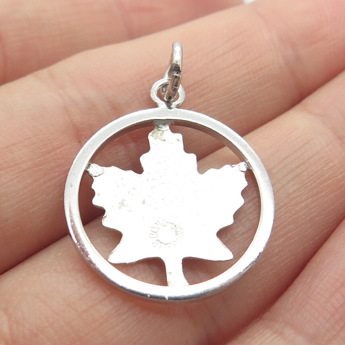 925 Sterling Silver Vintage Bond Boyd Leaf Round Pendant