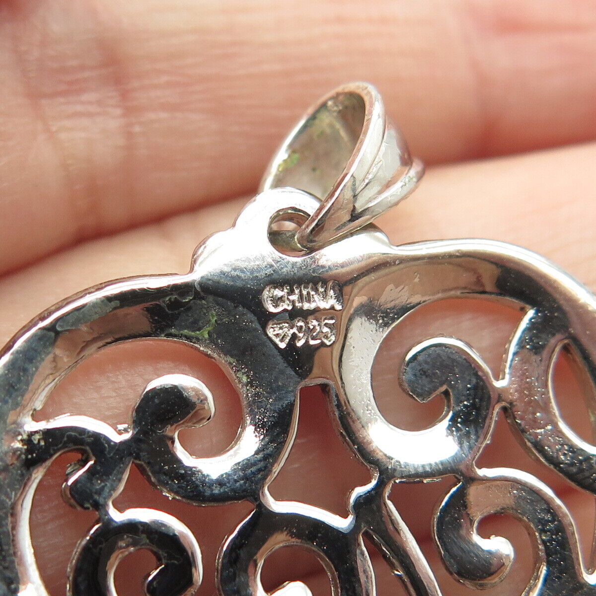 925 Sterling Silver Vintage  Swirl Heart Pendant