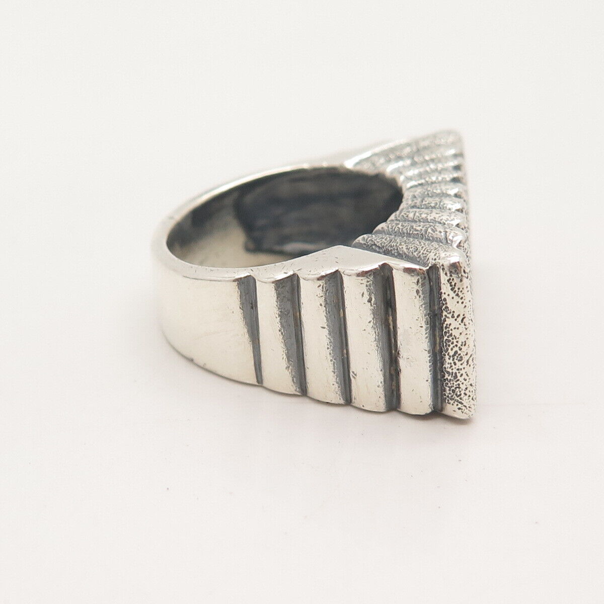 925 Sterling Silver Vintage Textured Modernist Ring Size 8