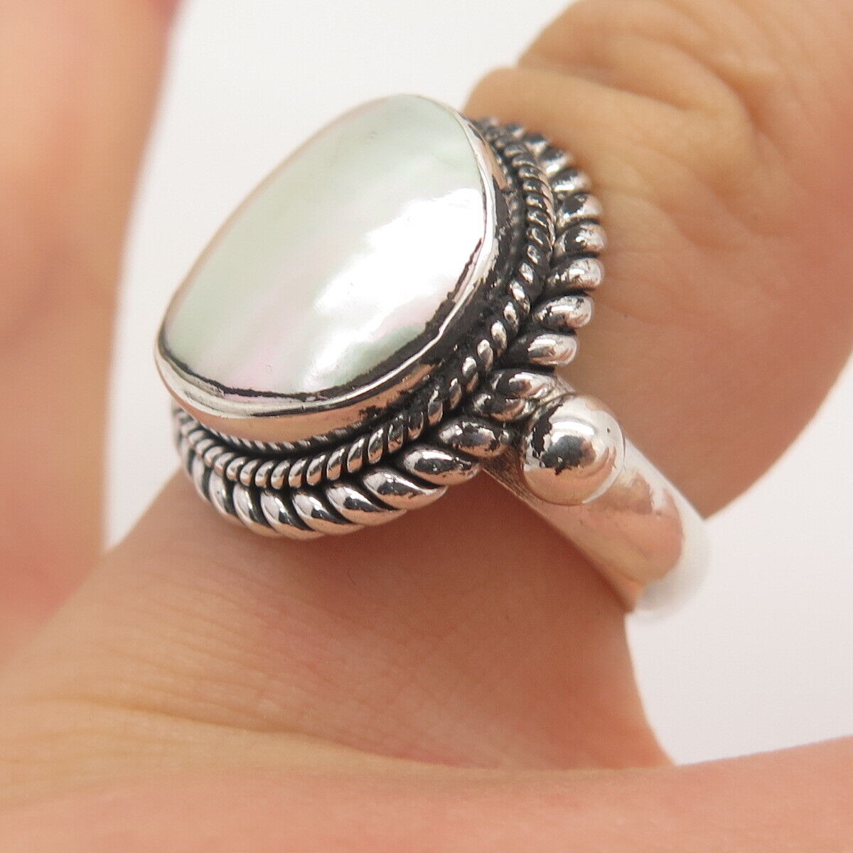 925 Sterling Silver Vintage Suarti Bali Real Mother-of-Pearl Ring Size 5.5