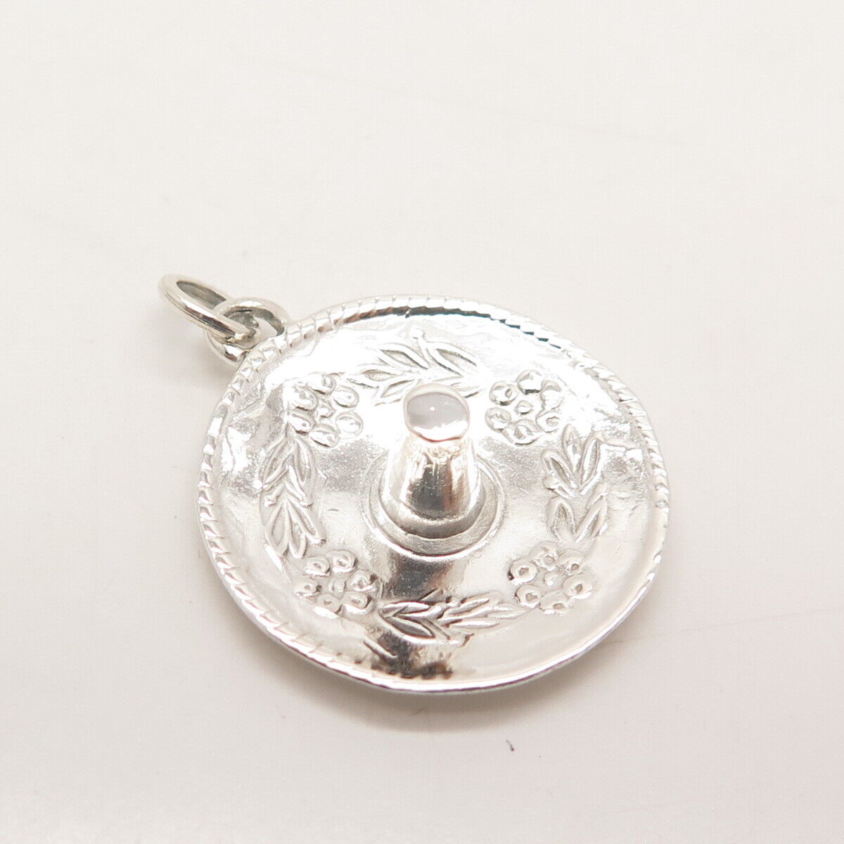 925 Sterling Silver Vintage Floral Plate Charm Pendant