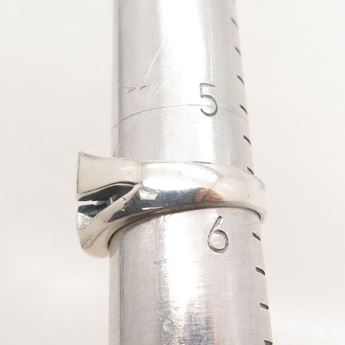 925 Sterling Silver Vintage Modernist Ring Size 5.75