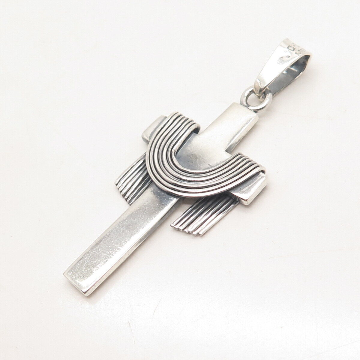 925 Sterling Silver Vintage Jesus Crucufix Cross Pendant