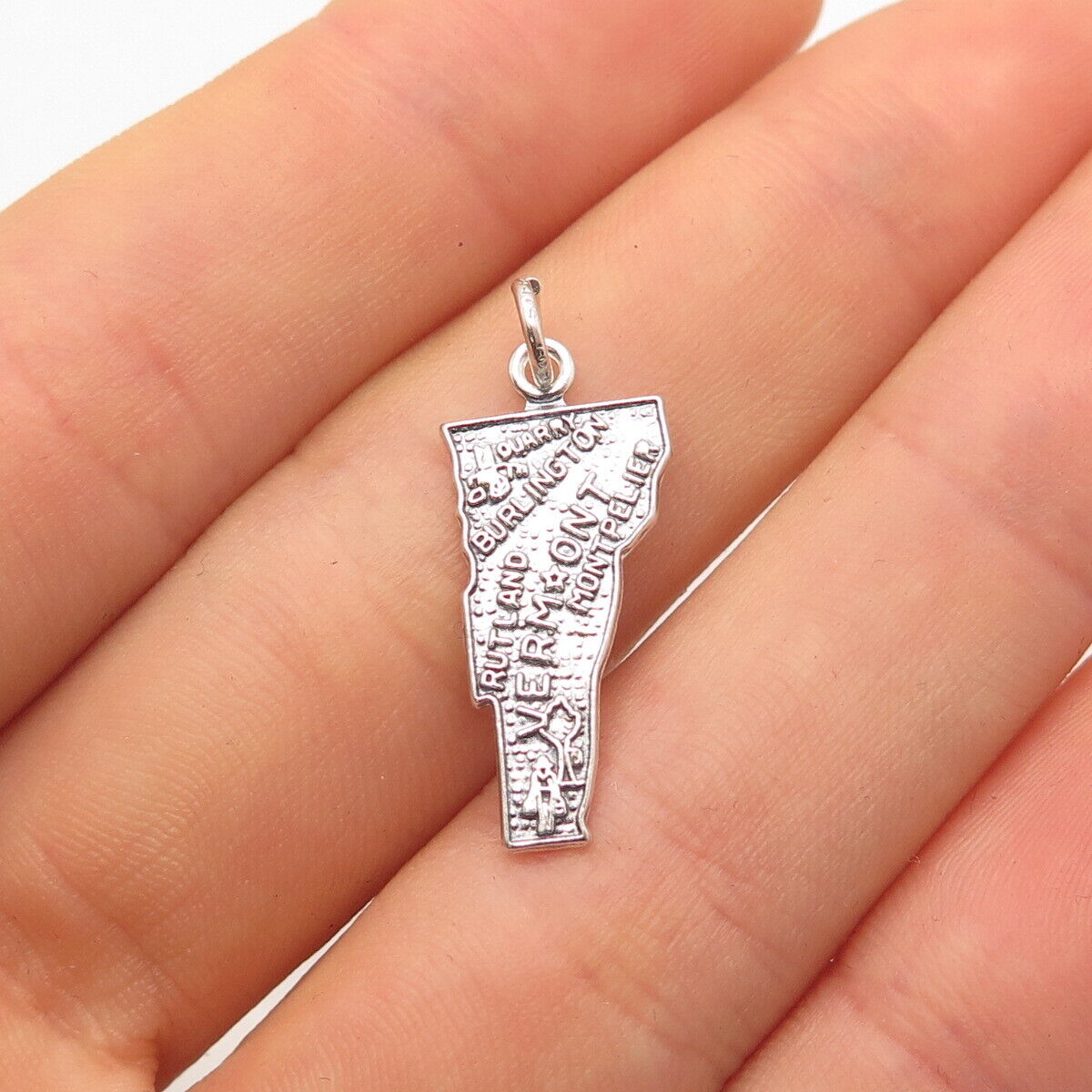 925 Sterling Silver Vintage "Vermont" Map Pendant