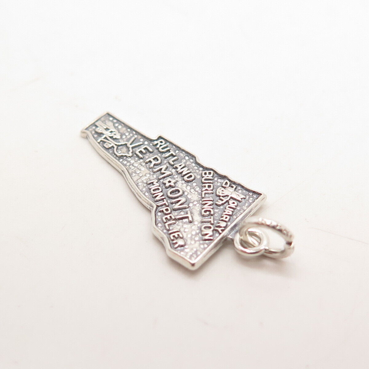 925 Sterling Silver Vintage "Vermont" Map Pendant