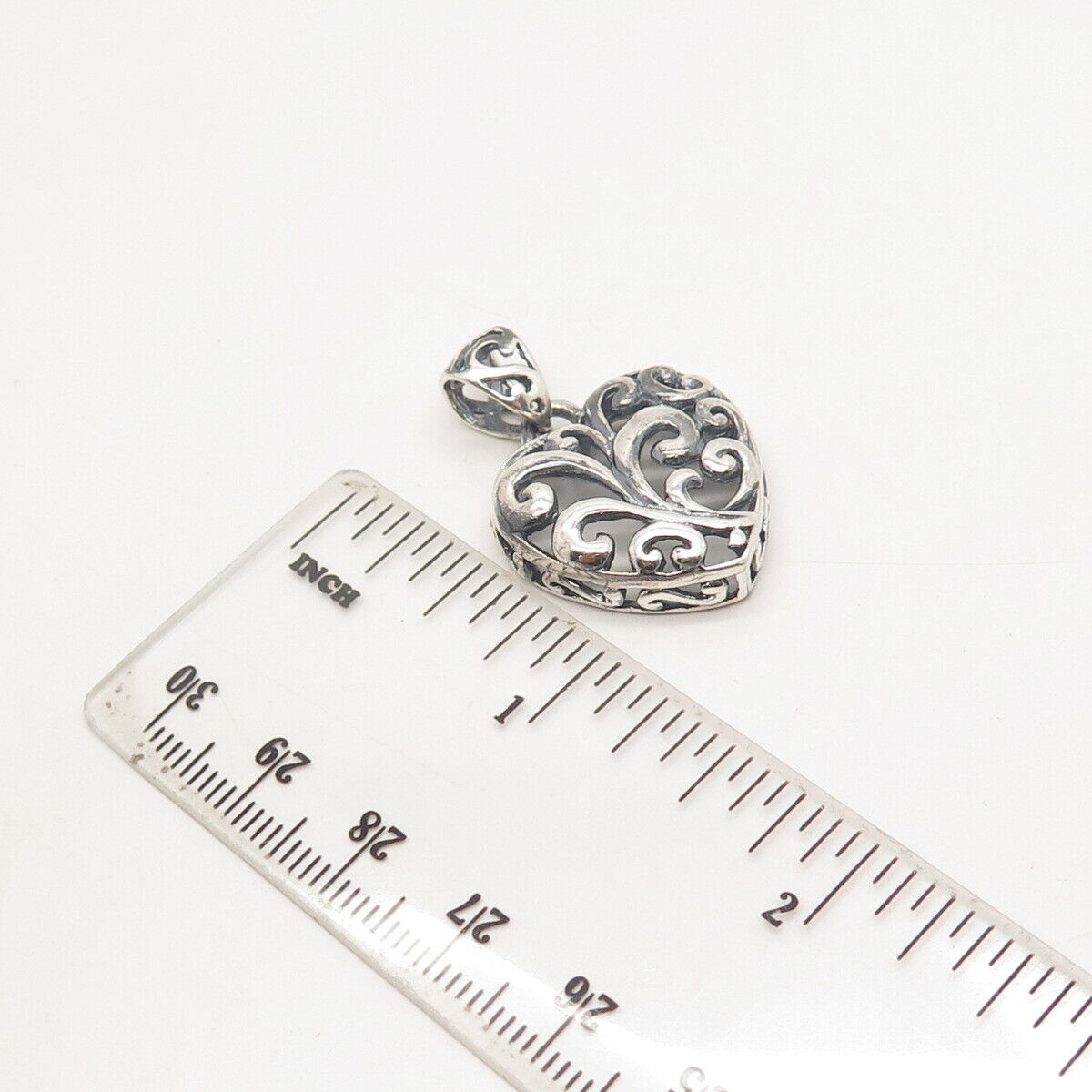 925 Sterling Silver Vintage Ornate Swirl Heart Pendant