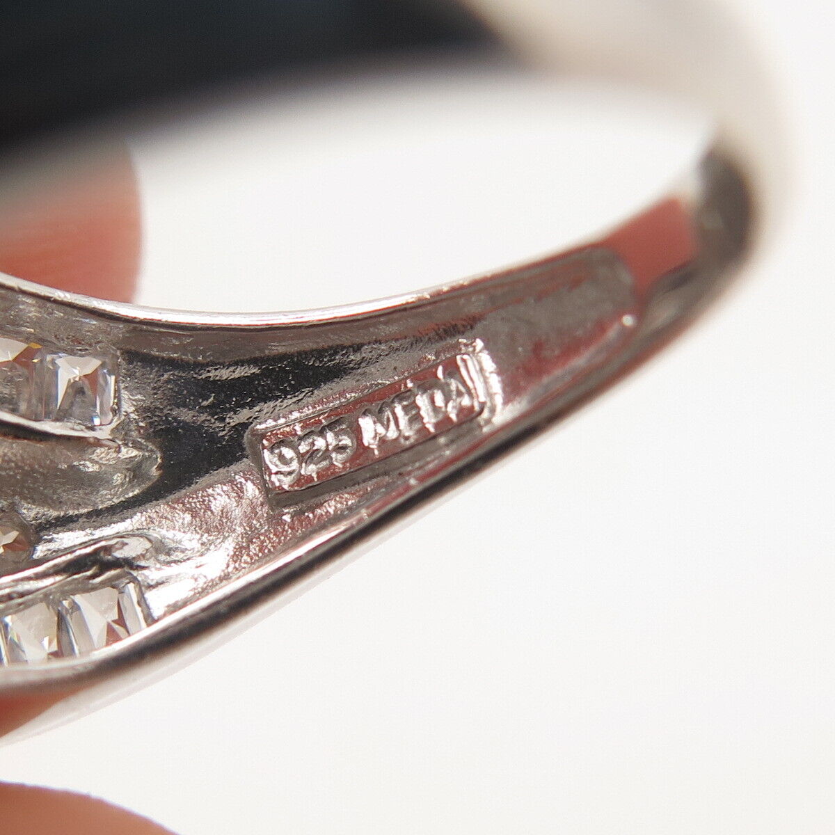 925 Sterling Silver MEDA C Z Wrapped Ring Size 7.75