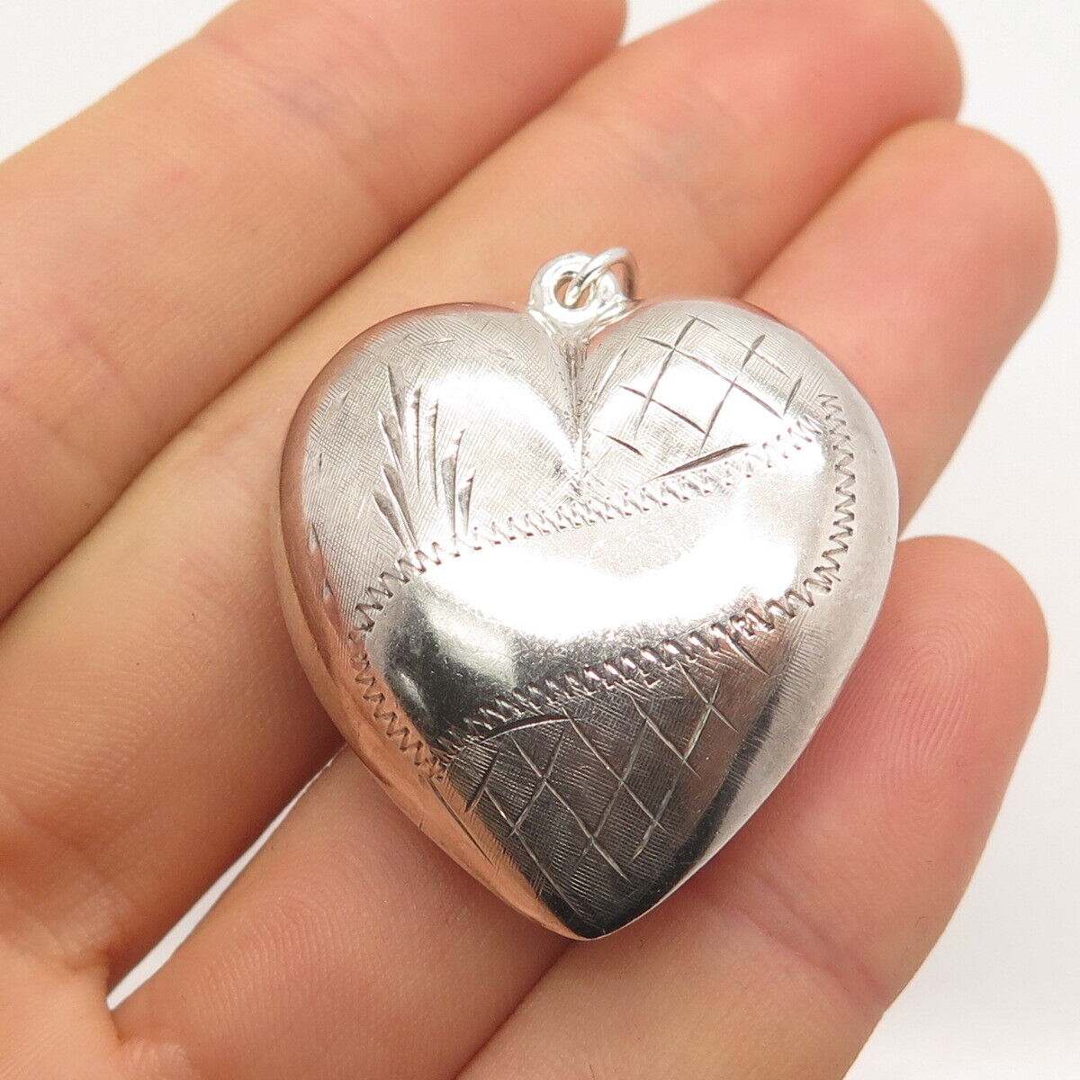 925 Sterling Silver Vintage Etched Hollow Heart Pendant