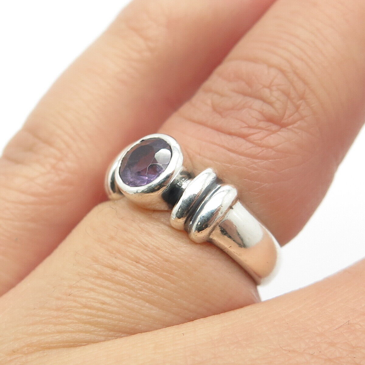 925 Sterling Silver Vintage Real Amethyst Gemstone Ribbed Ring Size 4.75