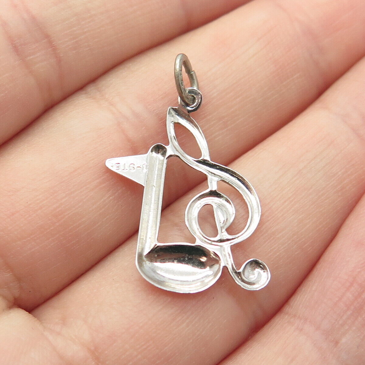 925 Sterling Silver Vintage Treble Clef & Note Pendant