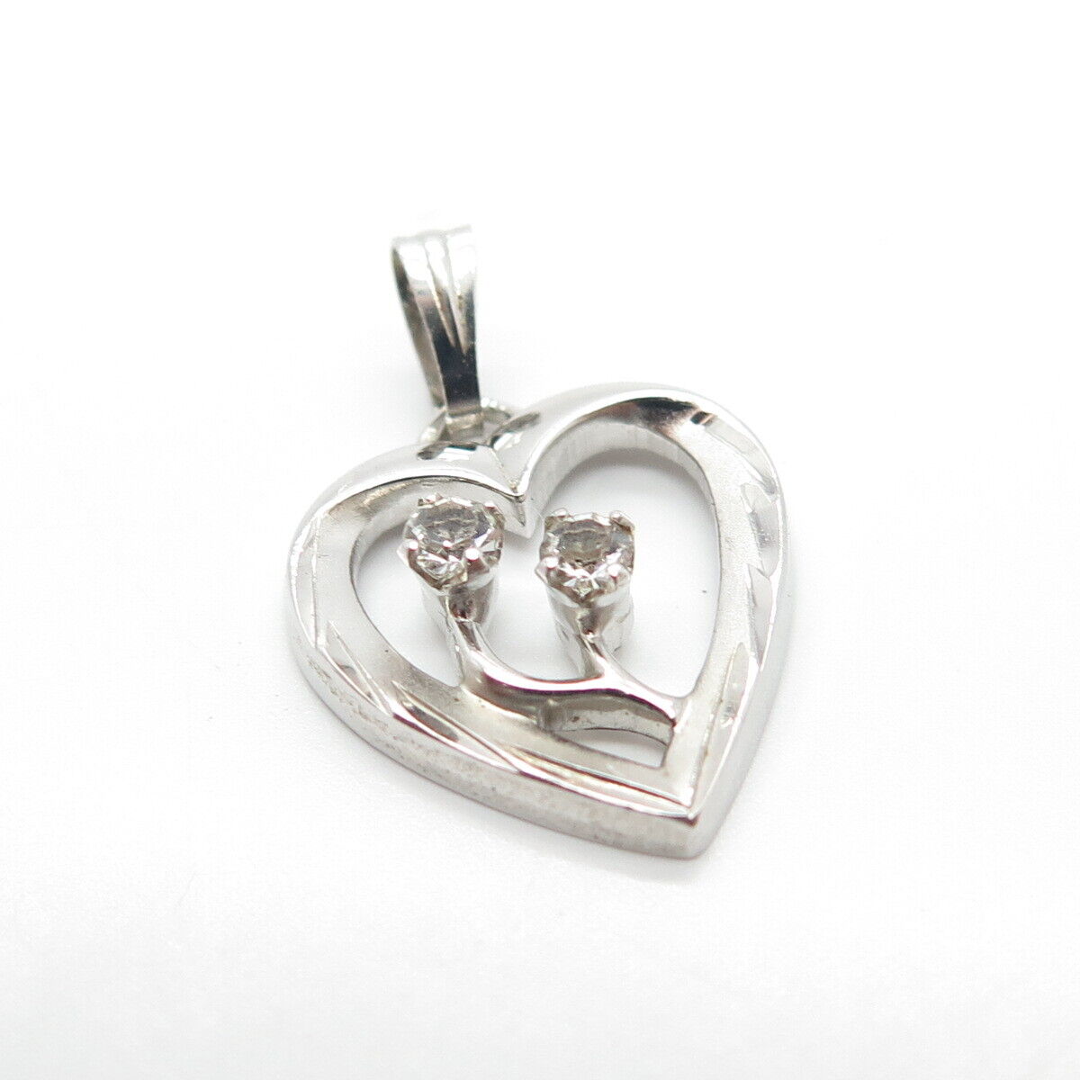 925 Sterling Silver Vintage C Z Heart Pendant