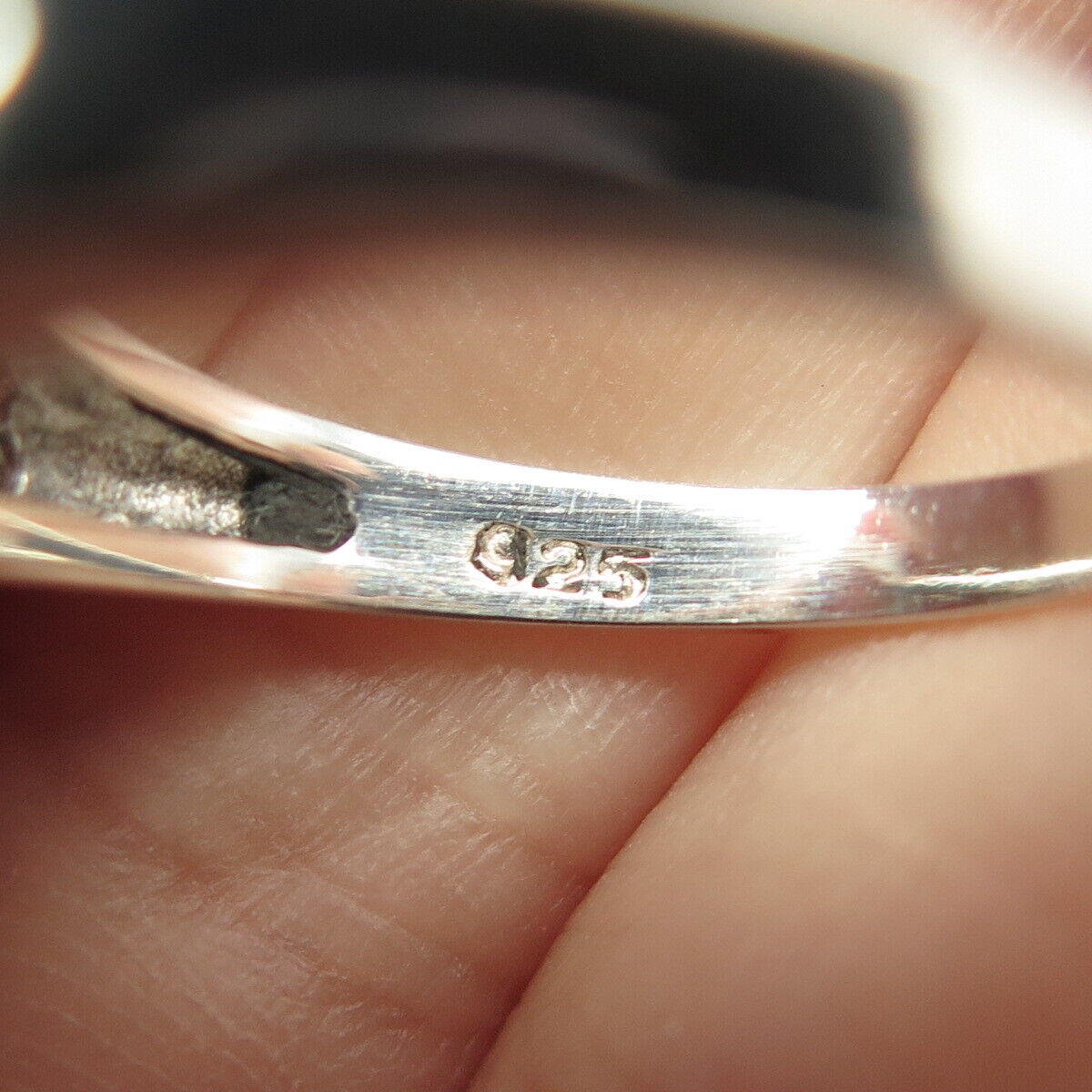 925 Sterling Silver Pear-Cut C Z Ring Size 6.75