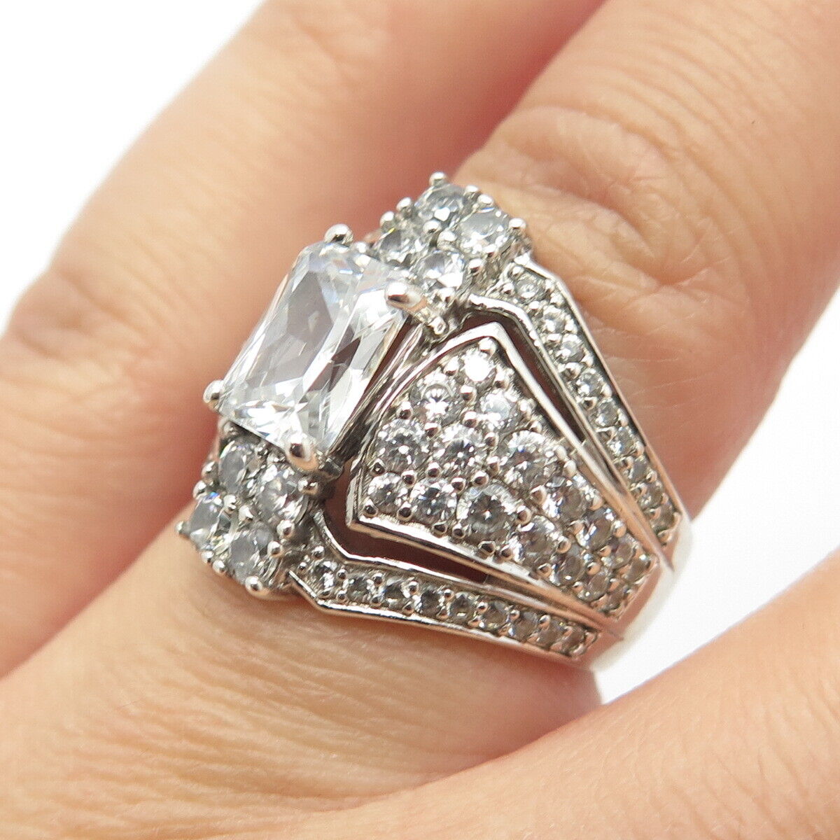 925 Sterling Silver Pave C Z Ring Size 6.25