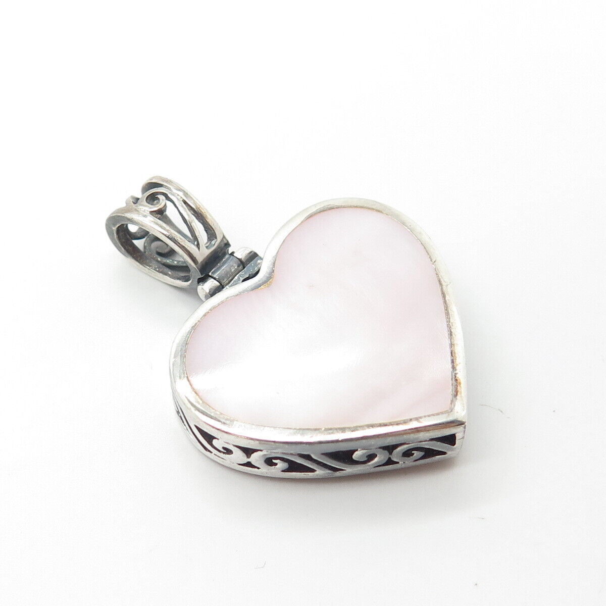 925 Sterling Silver Vintage Mother-Of-Pearl Filigree Heart Love Amulet Pendant