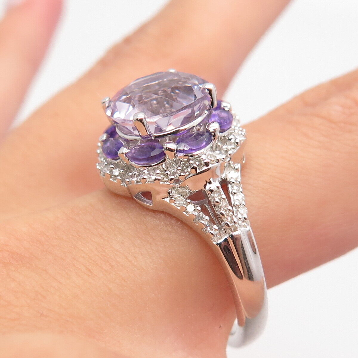 925 Sterling Silver Real Diamond & Amethyst Gem Ring Size 9