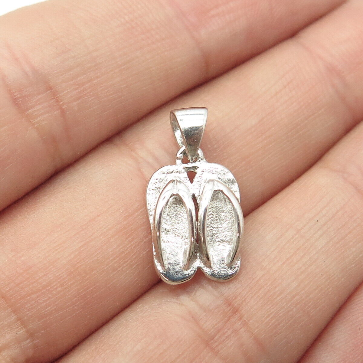 925 Sterling Silver Vintage Flip-Flops 3D Pendant