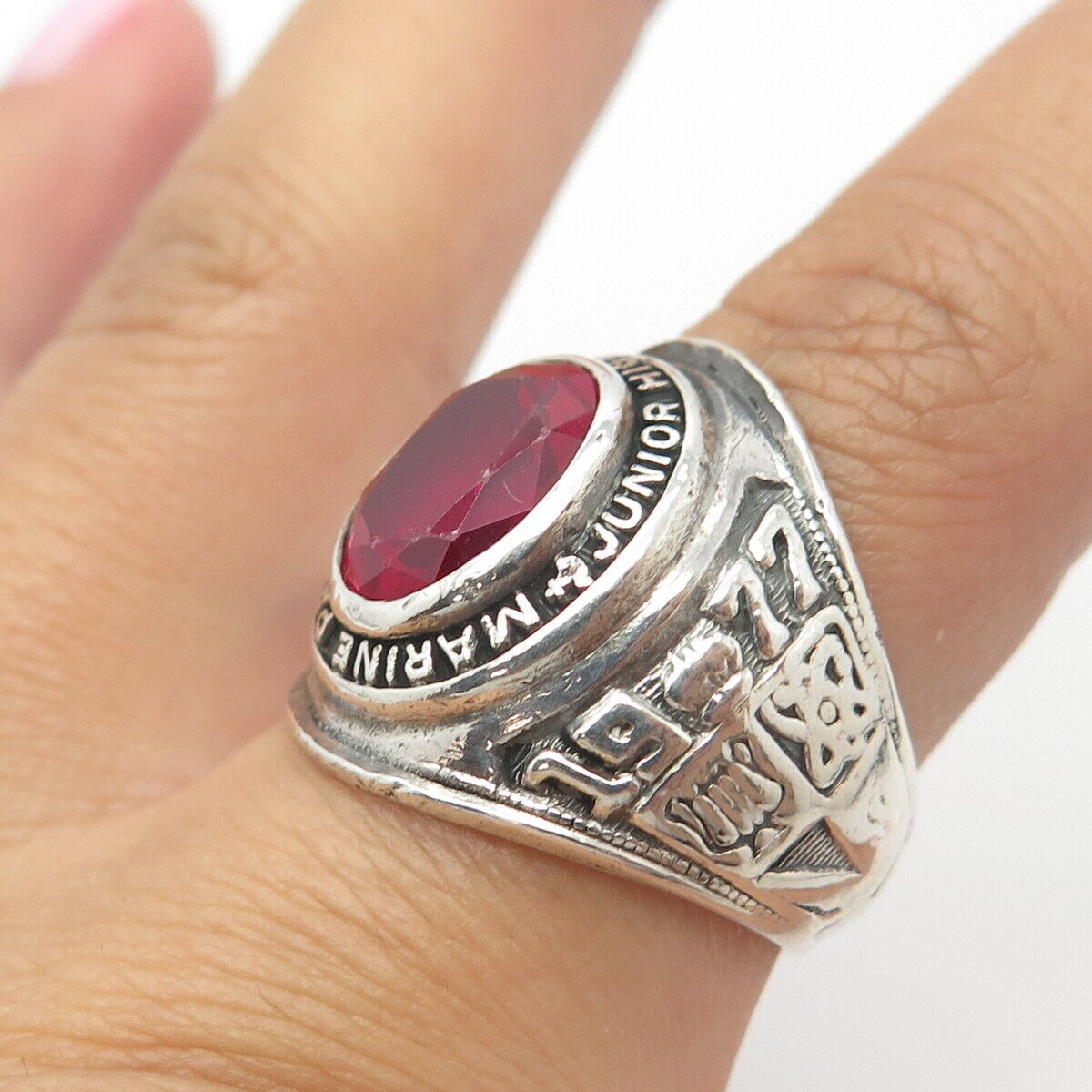 925 Sterling Silver Vintage 1977 Lab Ruby Marine Park School Ring Size 8.5