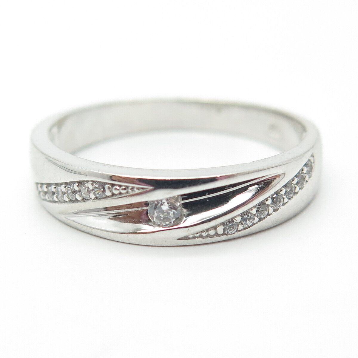 925 Sterling Silver Pave C Z Ring Size 11.25