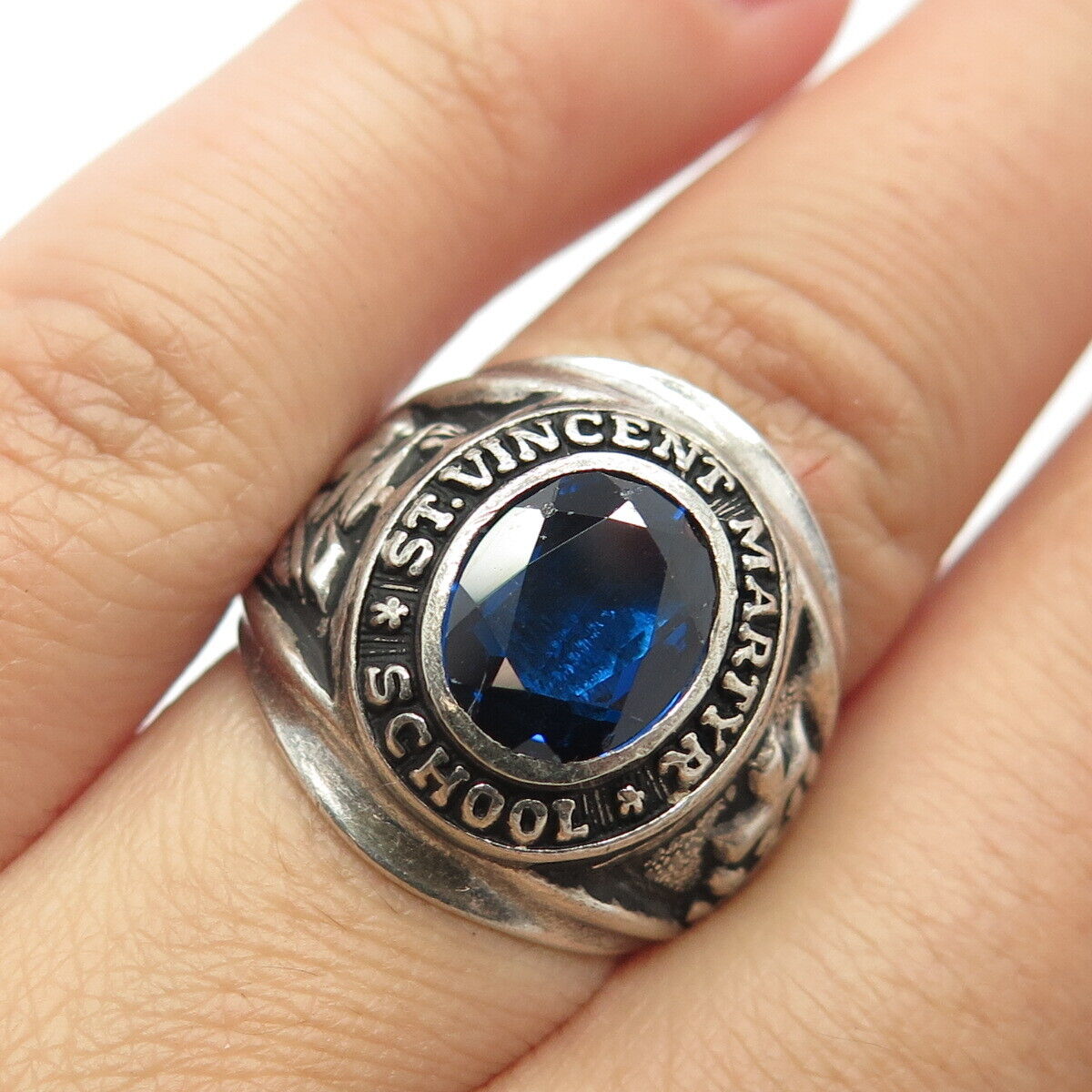 925 Sterling Silver Vintage 1972 Glass St. Vincent Martyr School Ring Size 6.75