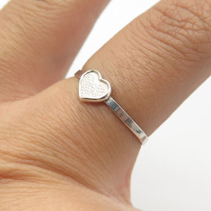 925 Sterling Silver Vintage Loving Heart Stackable Ring Size 7.5