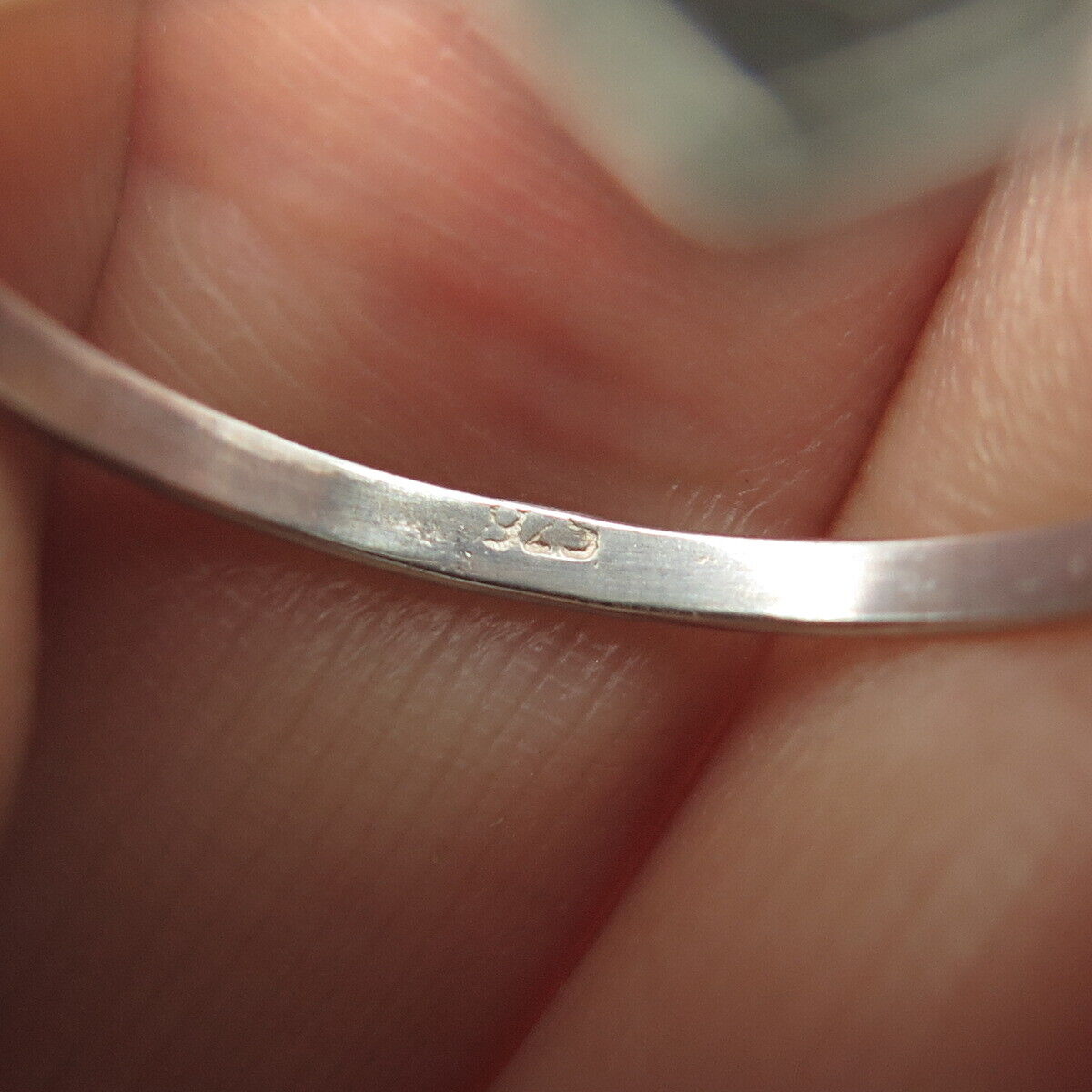 925 Sterling Silver Vintage Loving Heart Stackable Ring Size 7.5