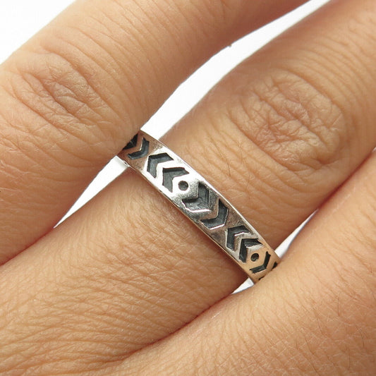 925 Sterling Silver Vintage Arrow & Dot Stackable Band Ring Size 10.25