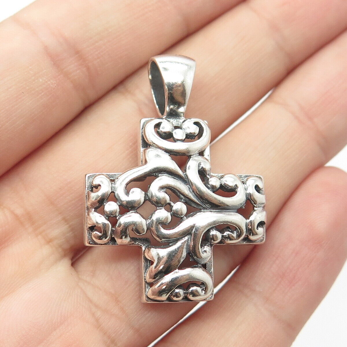 925 Sterling Silver Vintage Floral Scroll Cross Pendant