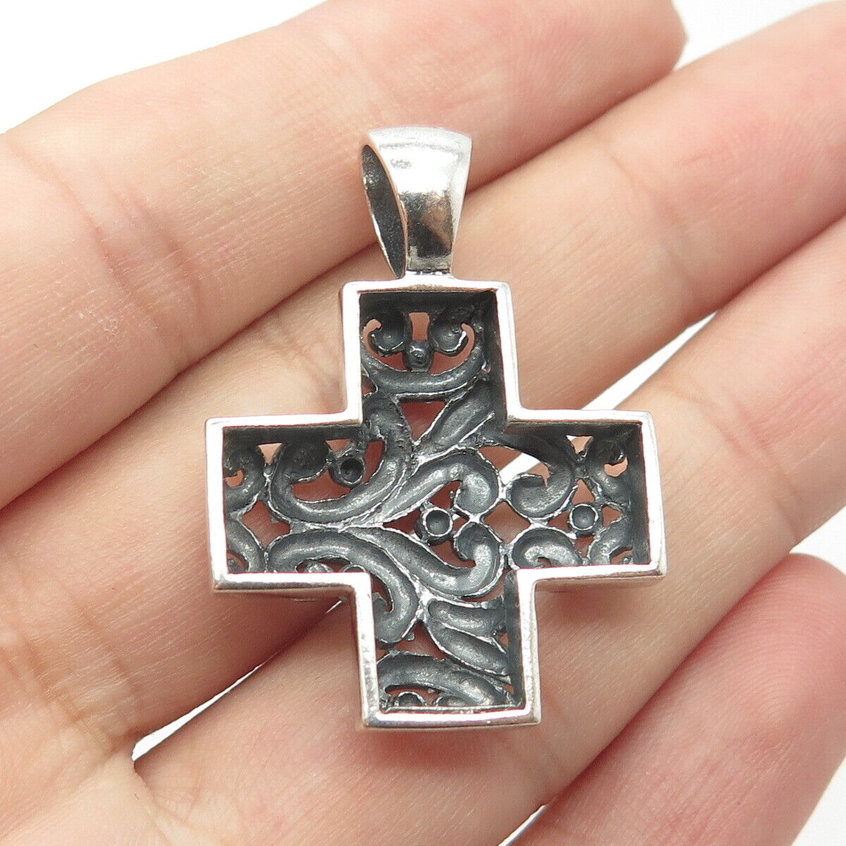 925 Sterling Silver Vintage Floral Scroll Cross Pendant