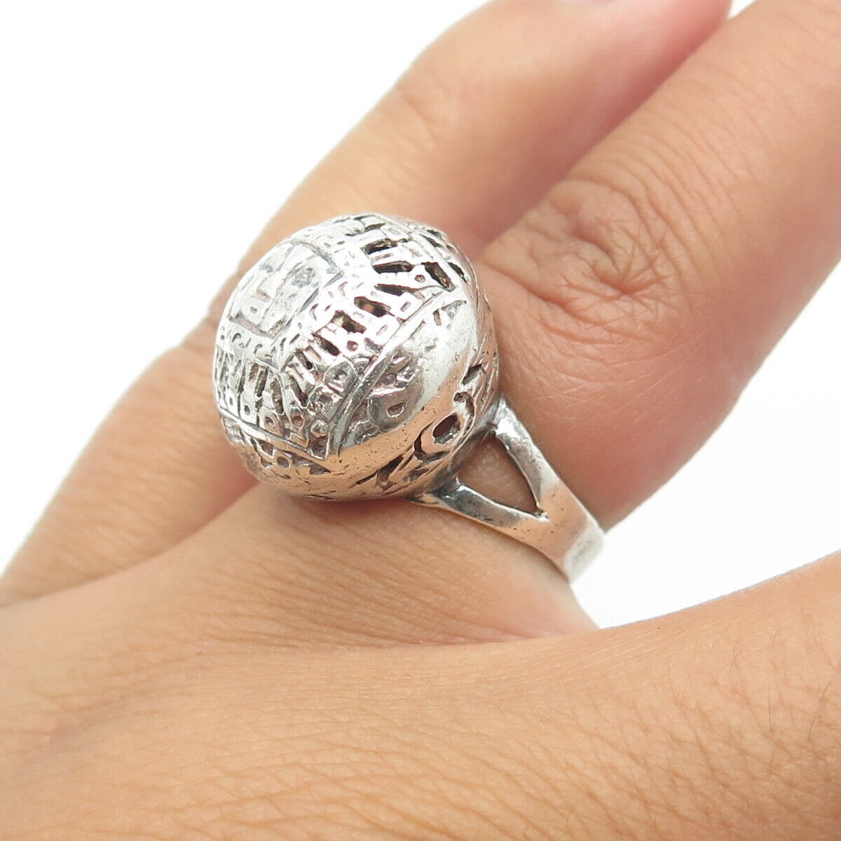 925 Sterling Silver Vintage Aztec Tribal Dome Ring Size 5.25