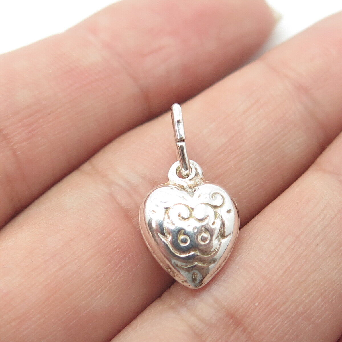 925 Sterling Silver Old Stock Italy Floral Heart Charm Pendant