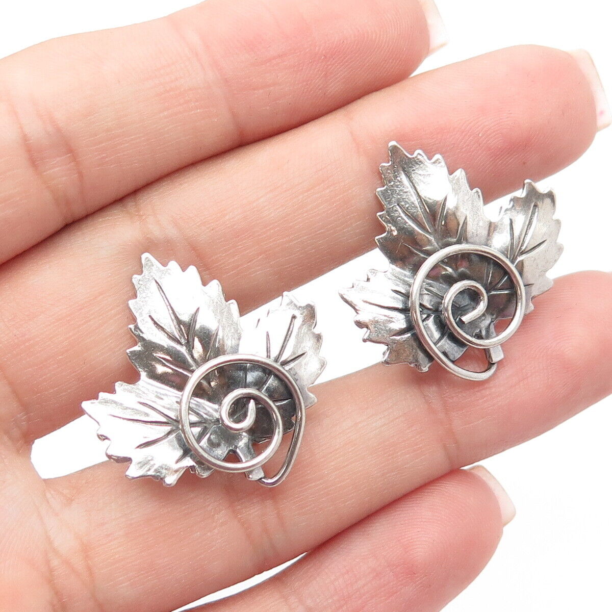 925 Sterling Silver Antique Art Deco Maple Leaf Screw Back Earrings