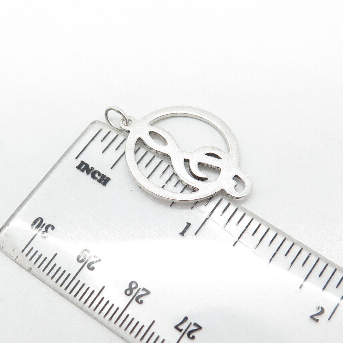 925 Sterling Silver Vintage Treble Clef Musical Note Round Pendant