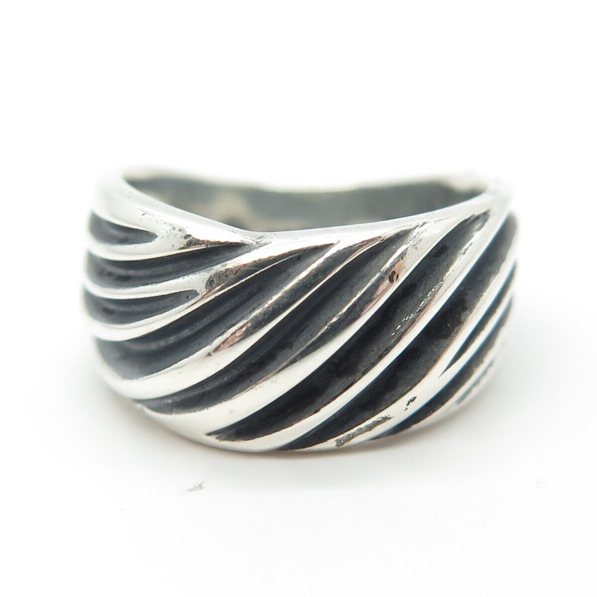 925 Sterling Silver Vintage Ribbed Ring Size 5.5
