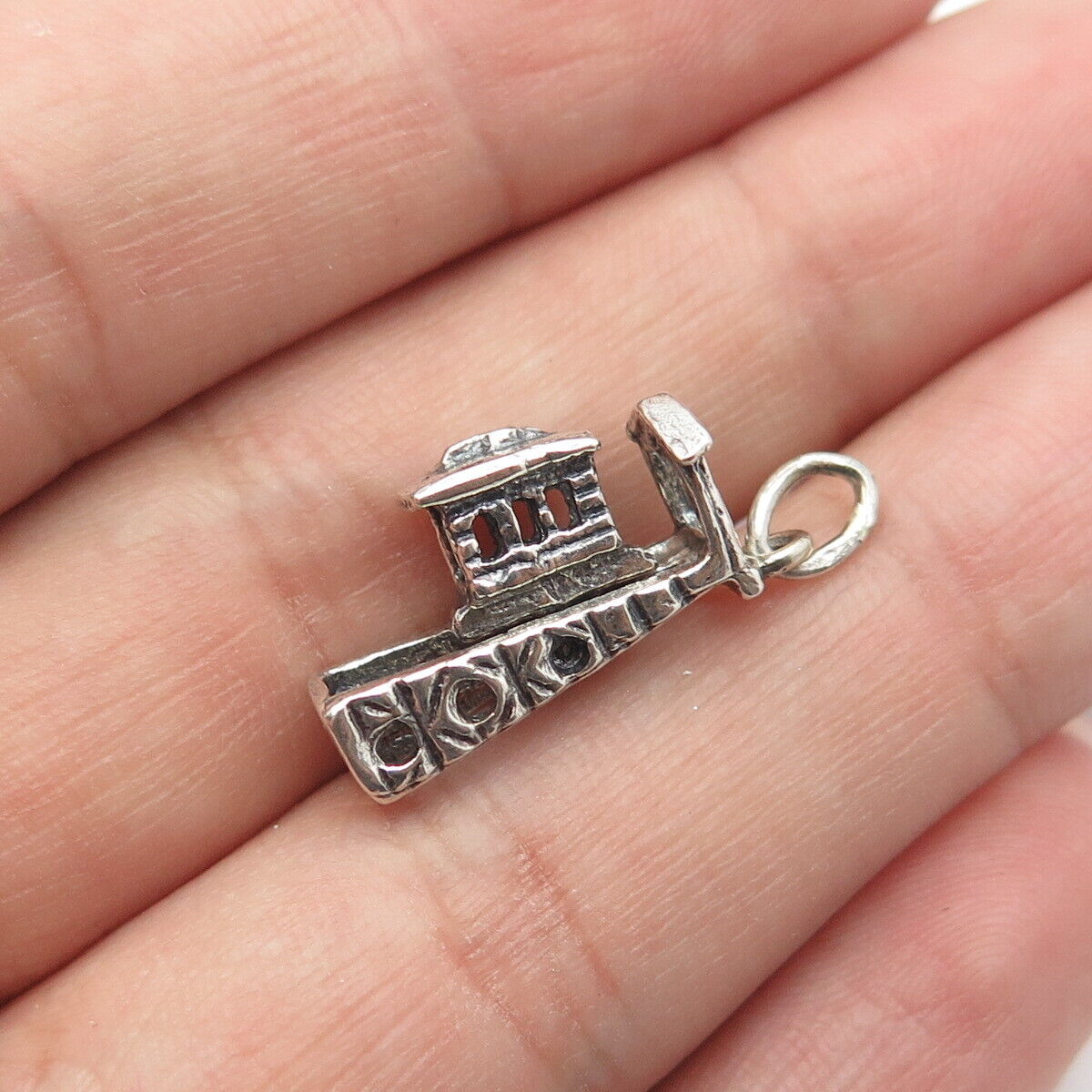 925 Sterling Silver Vintage Cable Car Charm Pendant